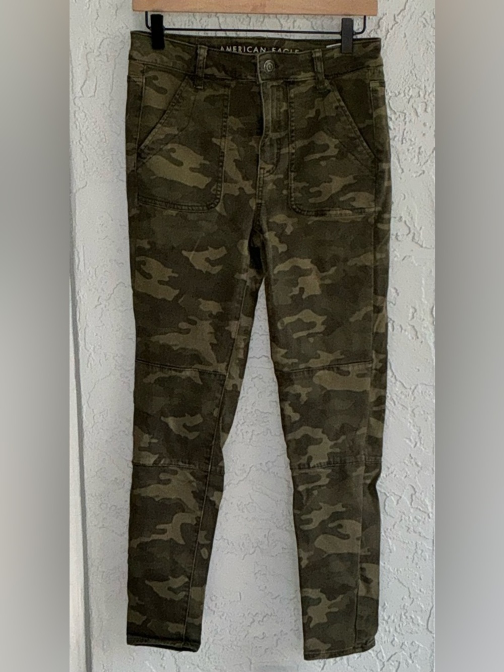 American Eagle Camo Print Hi-Rise Jegging